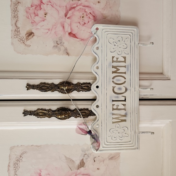 Shabby Chic Welcome Sign - Picture 1 of 2